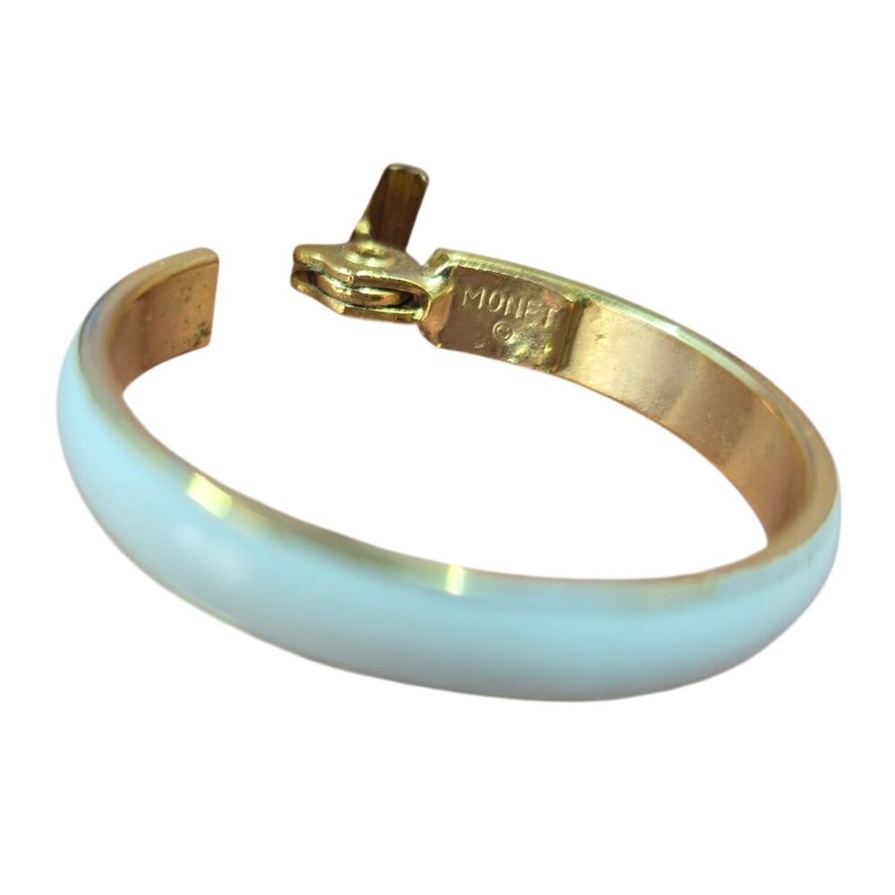 Vintage Monet White/Gold Minimalist Hoop Earrings [J31] - Picture 2 of 4